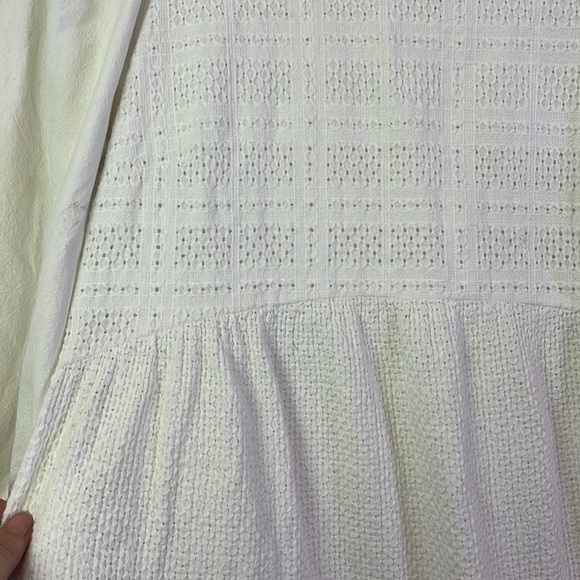MEADOWS LAUREL DRESS BRODERIE ANGLAISE 4 - Picture 6 of 9